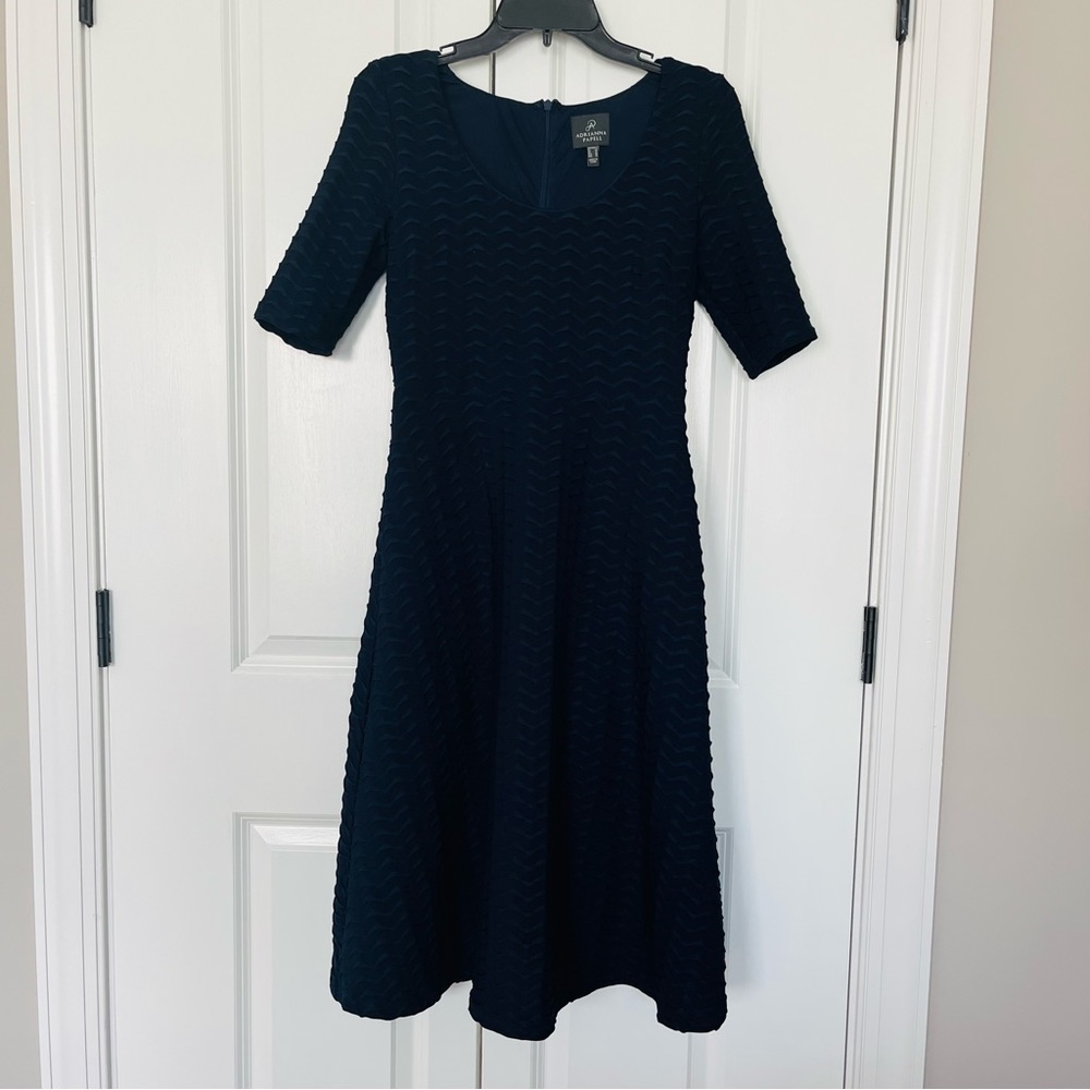 Navy Adrianna Papell dress size 6 like new condition